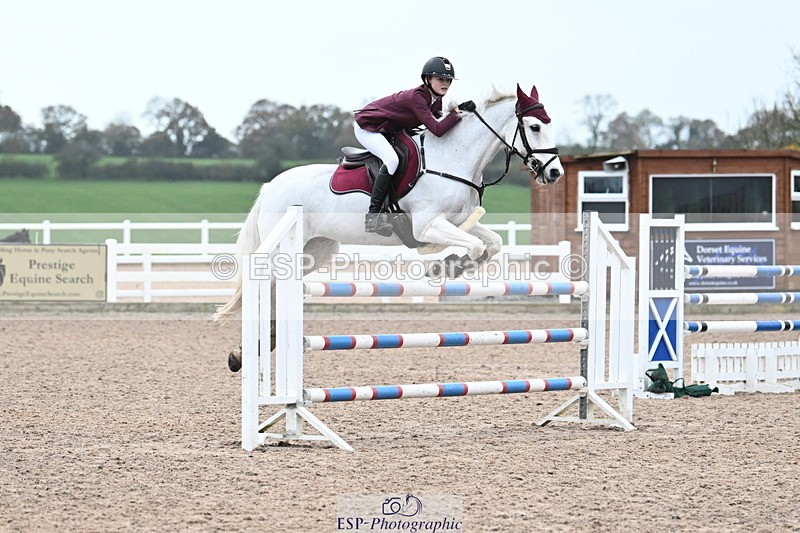 231118A-141034-03308 - Cls 9 Foxhunter & 1.10m Open