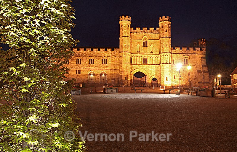 Battle Abbey - Churches and Castles