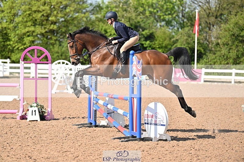 240509A-095451-00285 - Cls 1 British Novice and 90cm Open