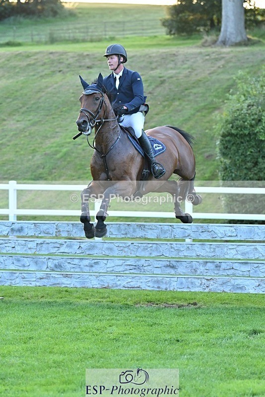 230909-185400-08173 - Cls 14 Snr 1m Derby