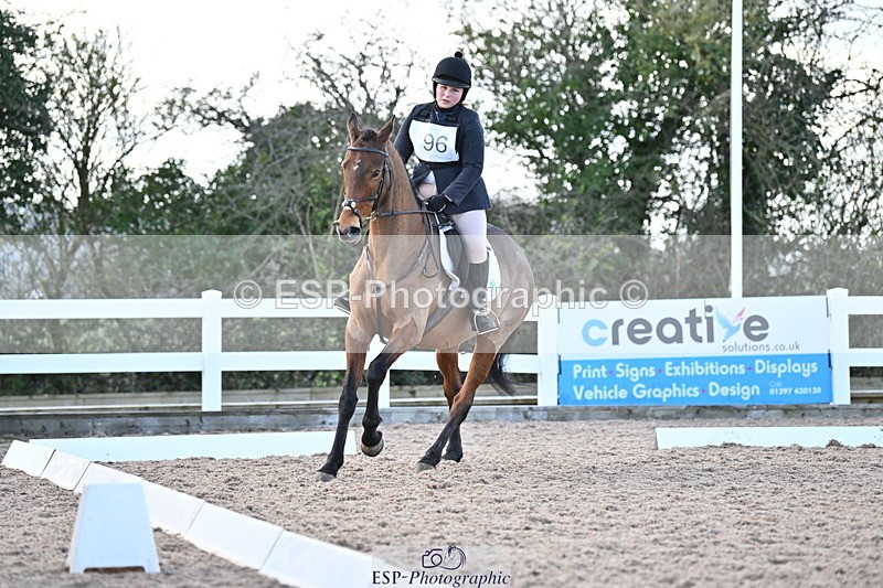 240324A-153120-04509 - Novice 27, 14.30 to 15.25