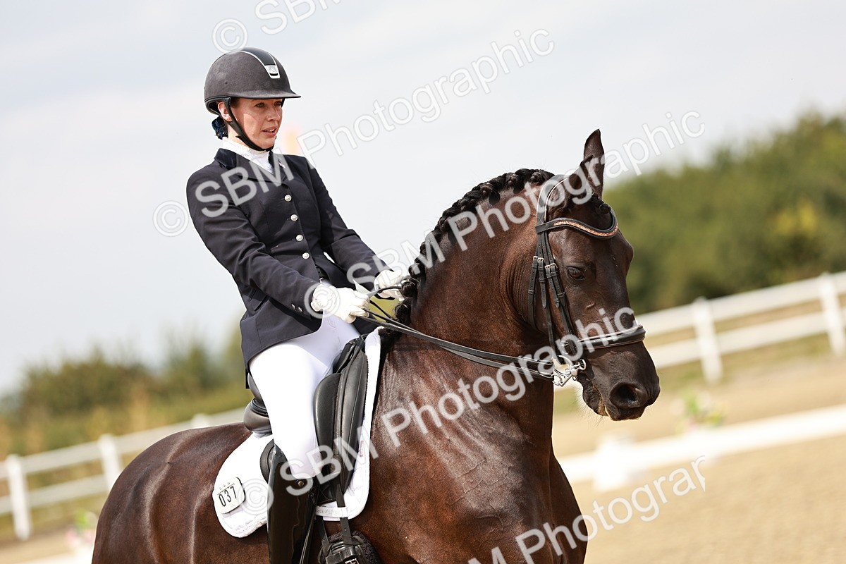 SBM_003695 - Class 7 - Advanced Medium 6 Gold - 13.16-14.36
