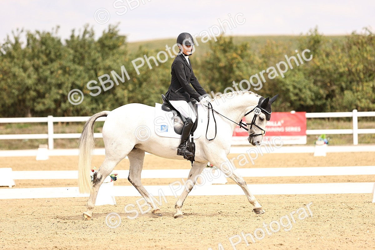 SBM_013744 - Class 4 - Novice 5  12.13-13.02