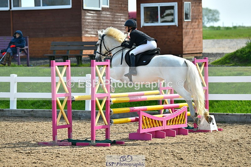 230514A-101011-02178 - Cls 22 Pony Discovery & 90cm Open