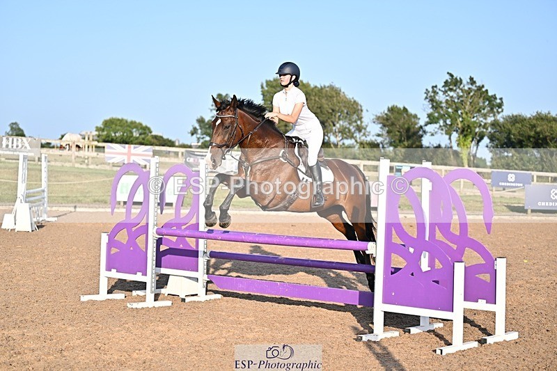 250812-190102-00518 - 1m and 1.10m