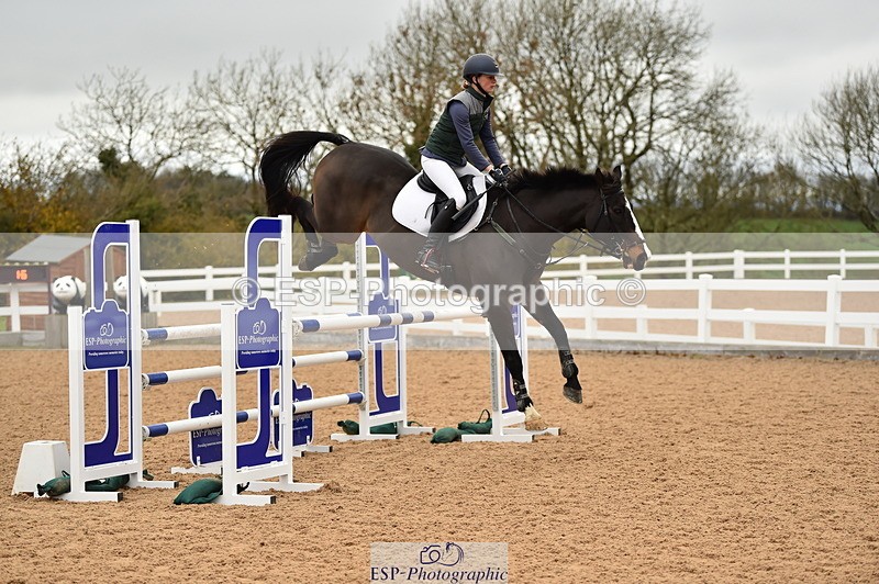 231122A-134640-00508 - Cls 5 Foxhunter & 1.20m Open