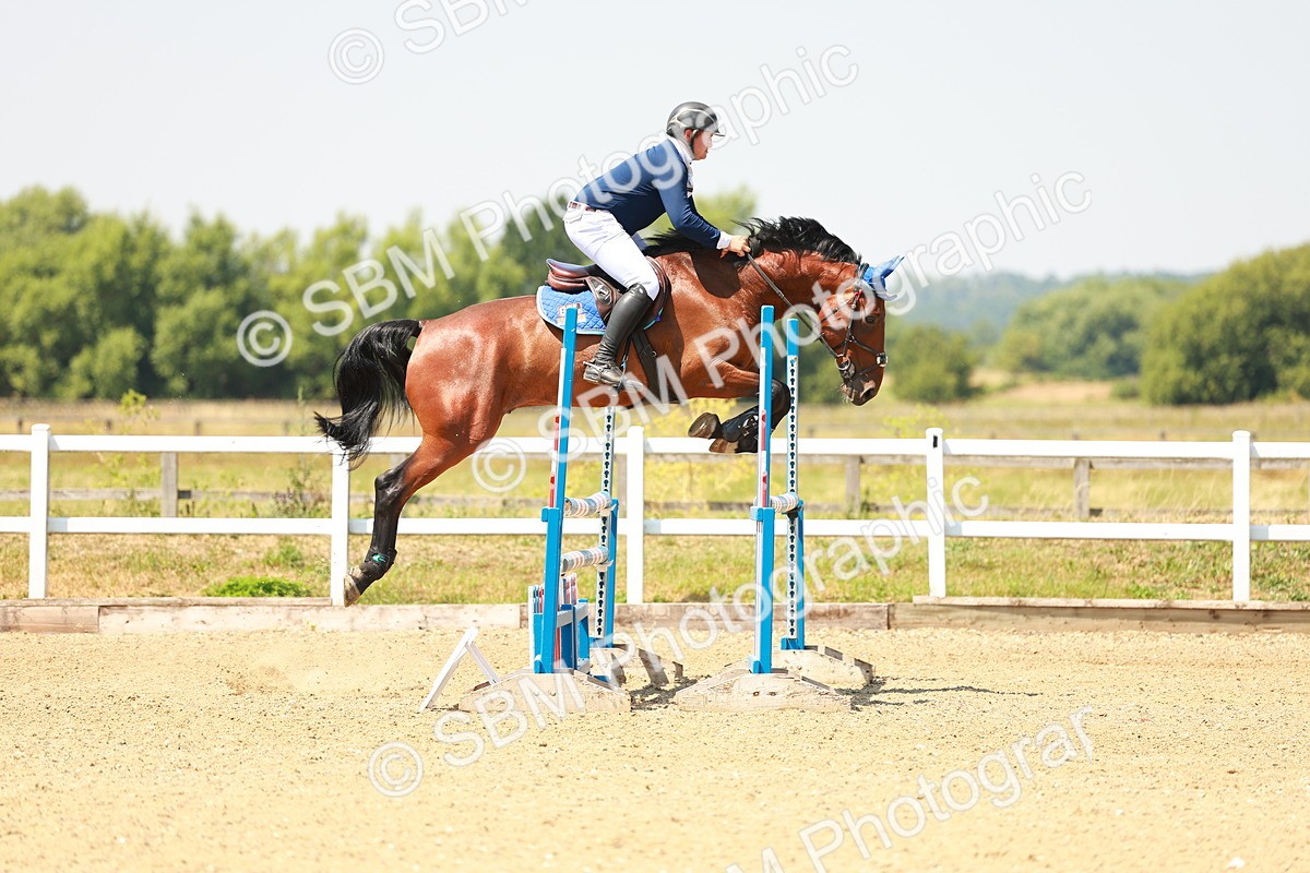 SBM_001431 - Class 4 - Senior Newcomers - 1.10m