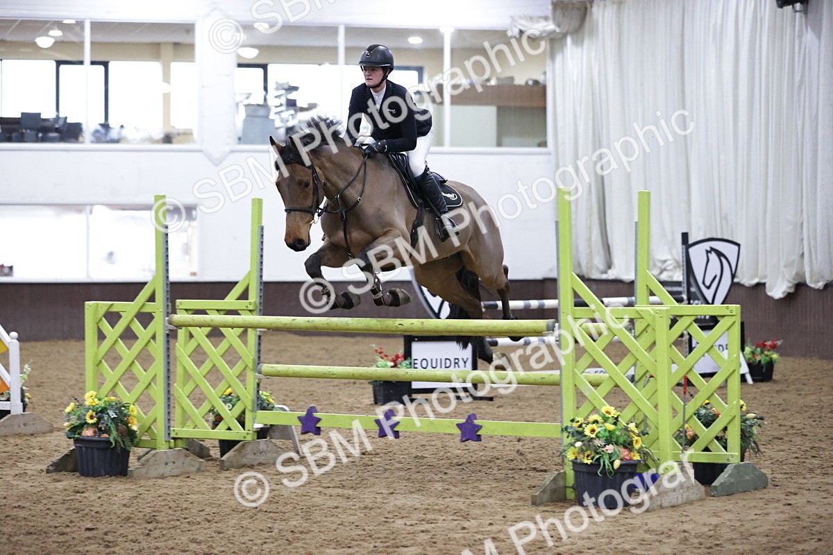 SBM_001361 - Class 4 - Senior Newcomers/ 1.10m Open