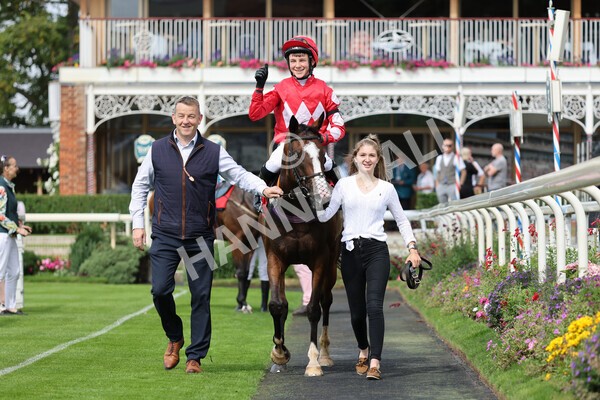 yr04092022p1-70 - 12.30pm 148cm Conditions Pony Race