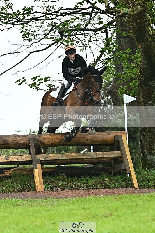 250418-162608-07184 - 358-Max.Forster-HHS.LEACOURT.CAVALIER