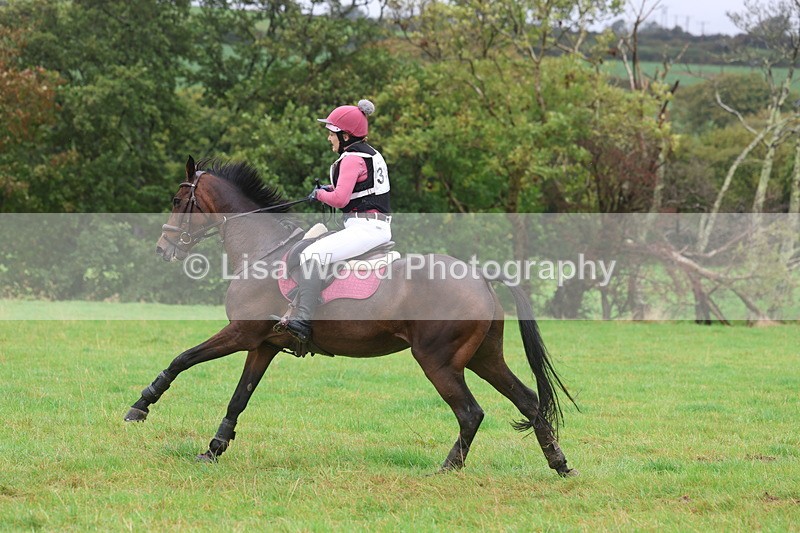 3E7A1758 - Class 3: 70cm Pairs: Half Roll Top