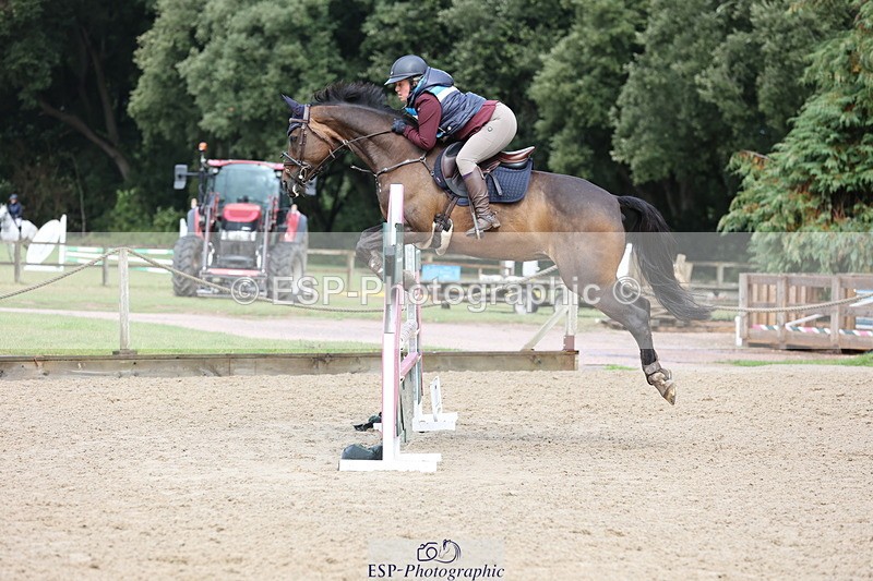 250831A-133659-10333 - Cls 42 Snr 1m Grand Prix