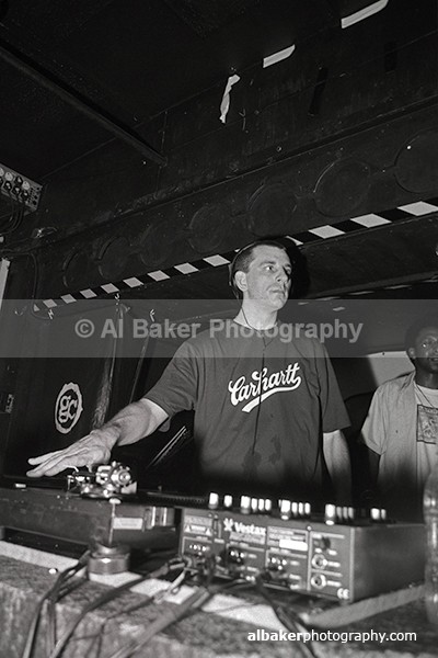 29 - Friends-&-Family @ the-roadhouse 02.10.04