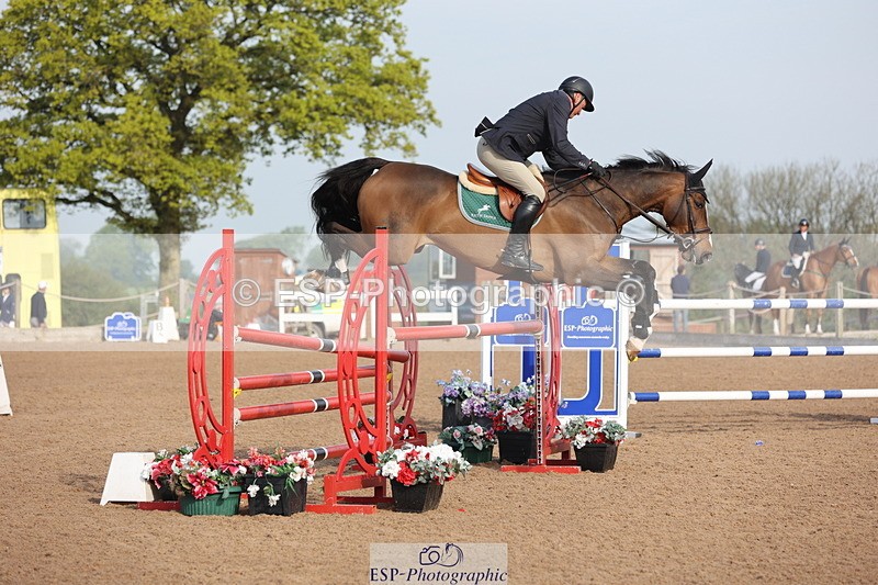 240511A-083814-10687 - Cls 32 Foxhunter