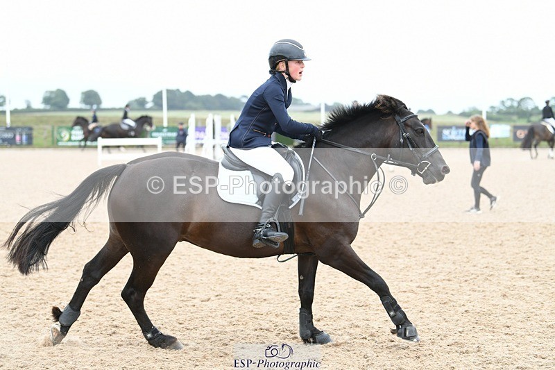 250807-110657-00472 - 90cm Round 1