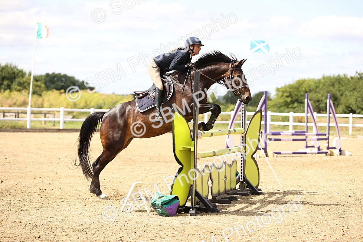 SBM_001231 - Class 6 - Senior Newcomers - 1.10m