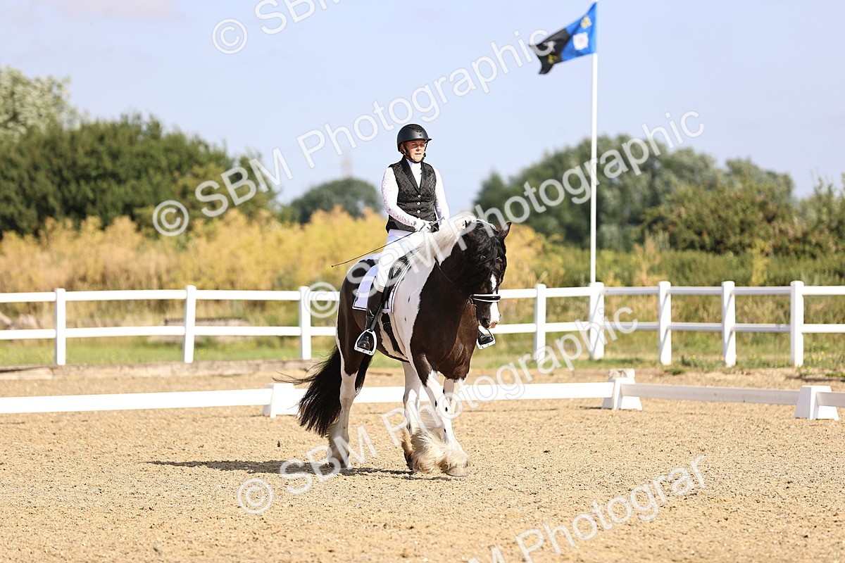 SBM_008643 - Novice 5 - 08.30-9.33