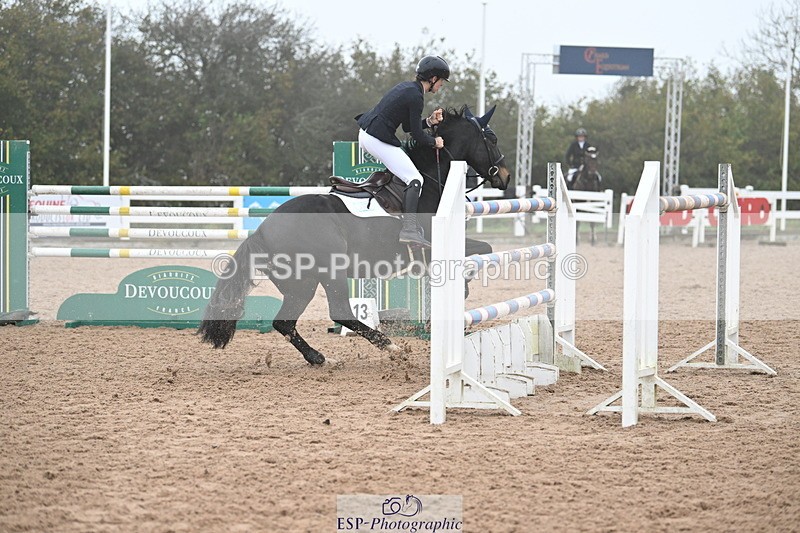 241102A-144901-05676 - SAT Cls 16 Winter 1.25 Jump Off