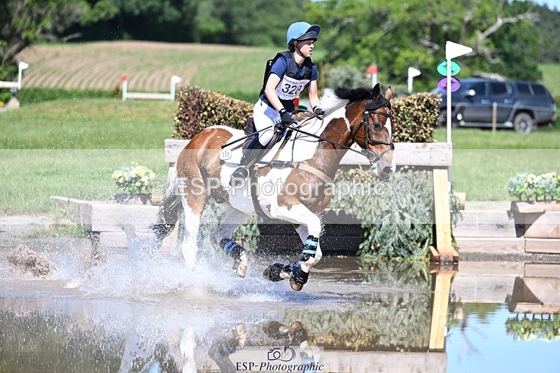 260530A-112212-13348 - C-328-Emma.Scott
