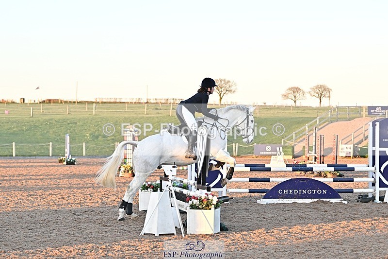 250401-192559-01005 - 90cm Classes