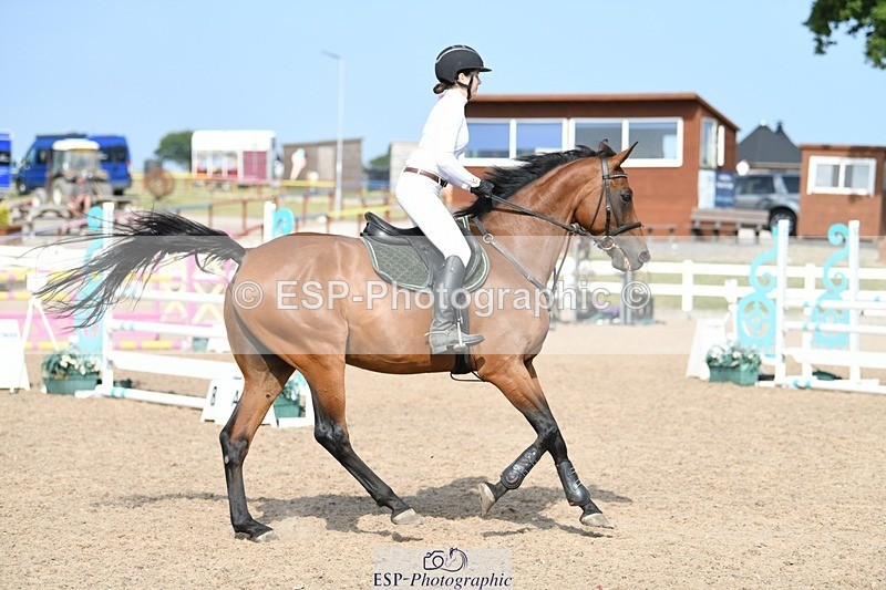 250725-170716-04095 - Cls 10 1.05m Amateur Quali