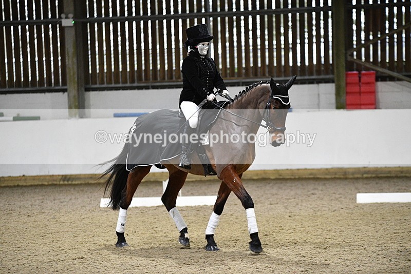 WJ5_9596 - Time 13:04 to 13:41 Fancy Dress DTM