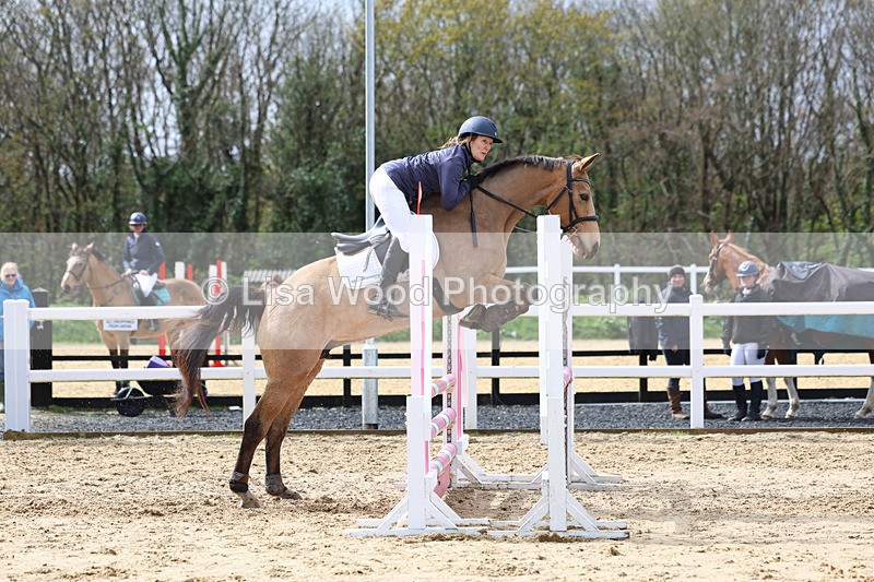 3E7A0893 - Class 4: Senior British Novice/90cm open