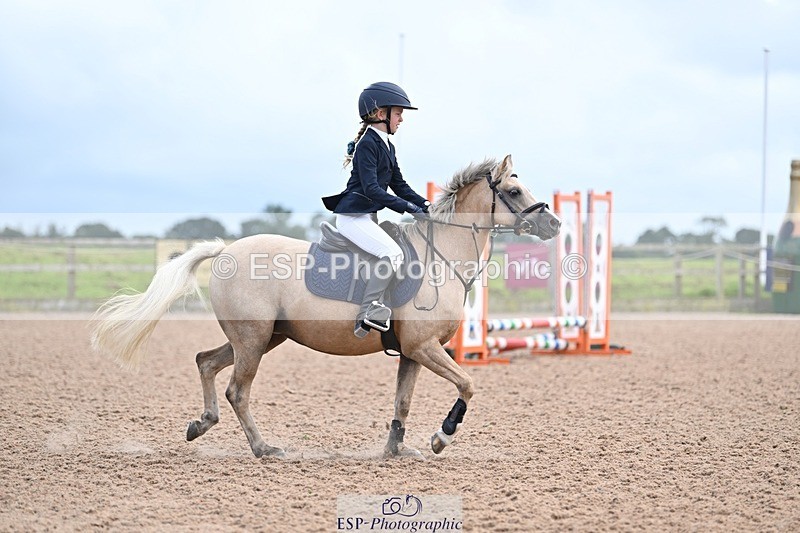 240813-150420-00010 - Clear round & 60cm