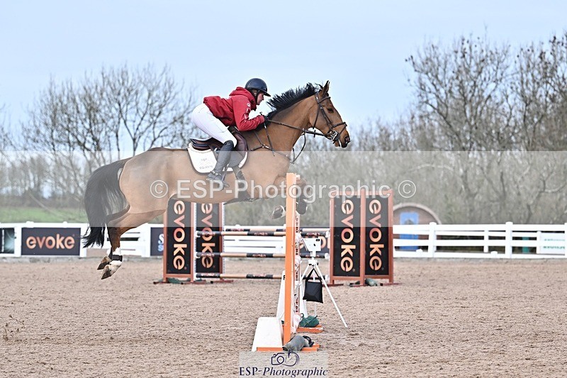 251126-134818-00633 - Cls 5 Foxhunter and 1.20m