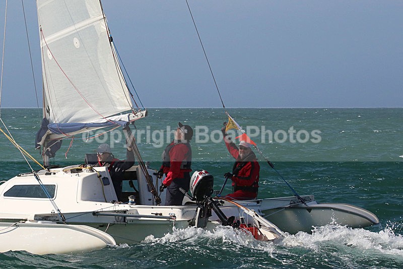 150627 TRILEMMA GBR 528M WT7A5056_S - ROUND THE ISLAND RACE - SATURDAY 27th JUNE 2015