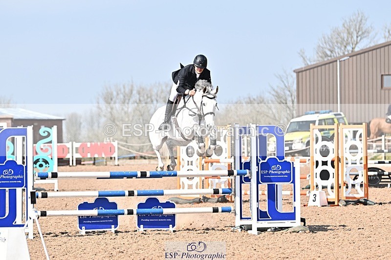 250326-124639-00734 - Cls 4 Newcomers and 1.10m