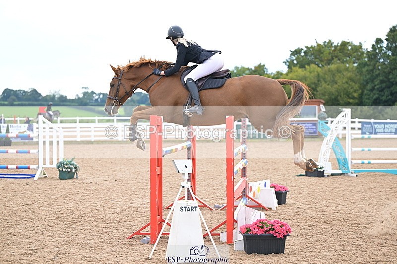 241004A-145916-02619 - Fri 12 1.15m Members Cup