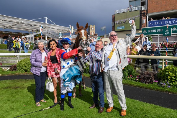 150723-Race 6-Robert Johnson-0461 - Race 6 4.55pm John Smith's Stayers' Handicap