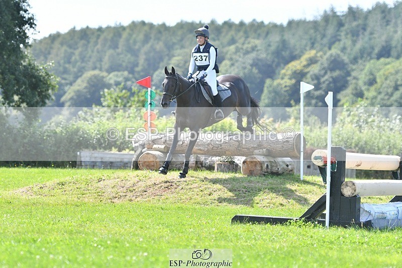 240803-153127-08180 - 237-Tabitha_Stephenson-GRANDPAS_GIFT