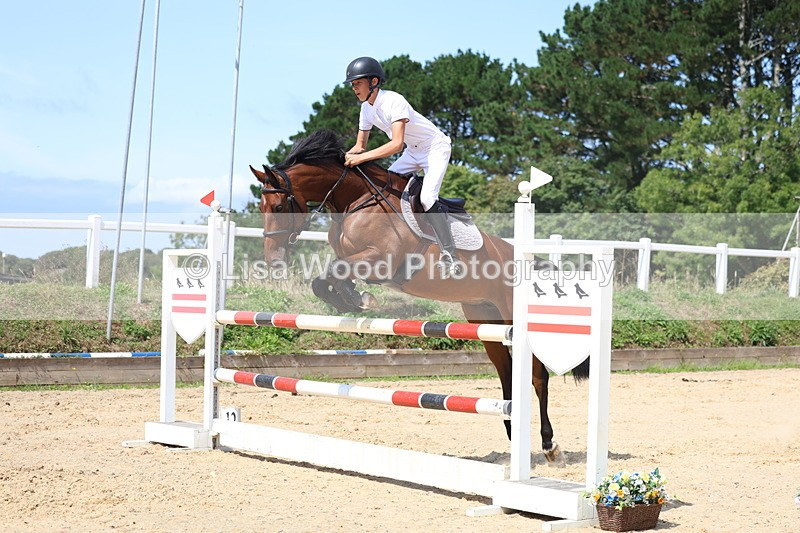 3E7A1727 - Class 8: Senior Newcomers/1.10m open