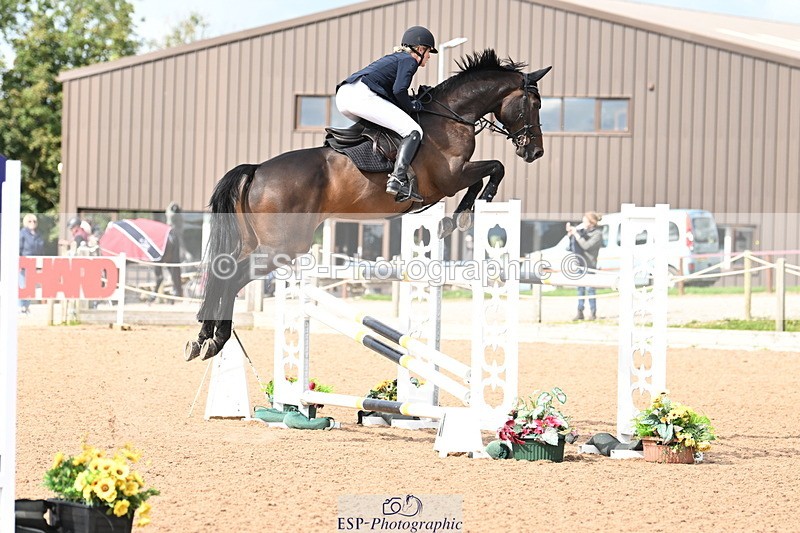 240912A-142407-02172 - Cls 5 National 1.30m Open