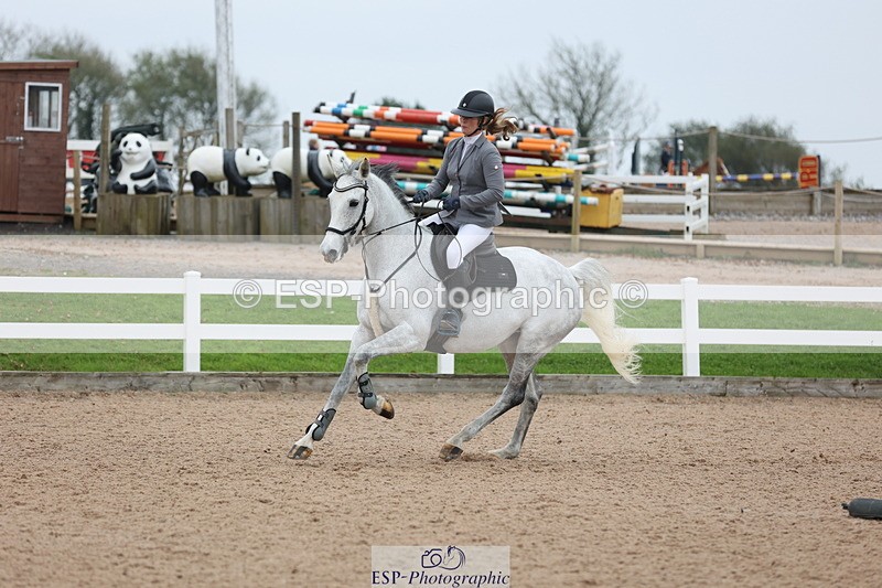 241101A-135826-02312 - FRI Cls 6 Foxhunter and 1.20m Open