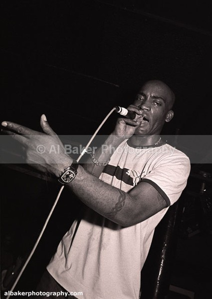 24 rodney-p - Friends-&-Family @ the-roadhouse 12.02.05