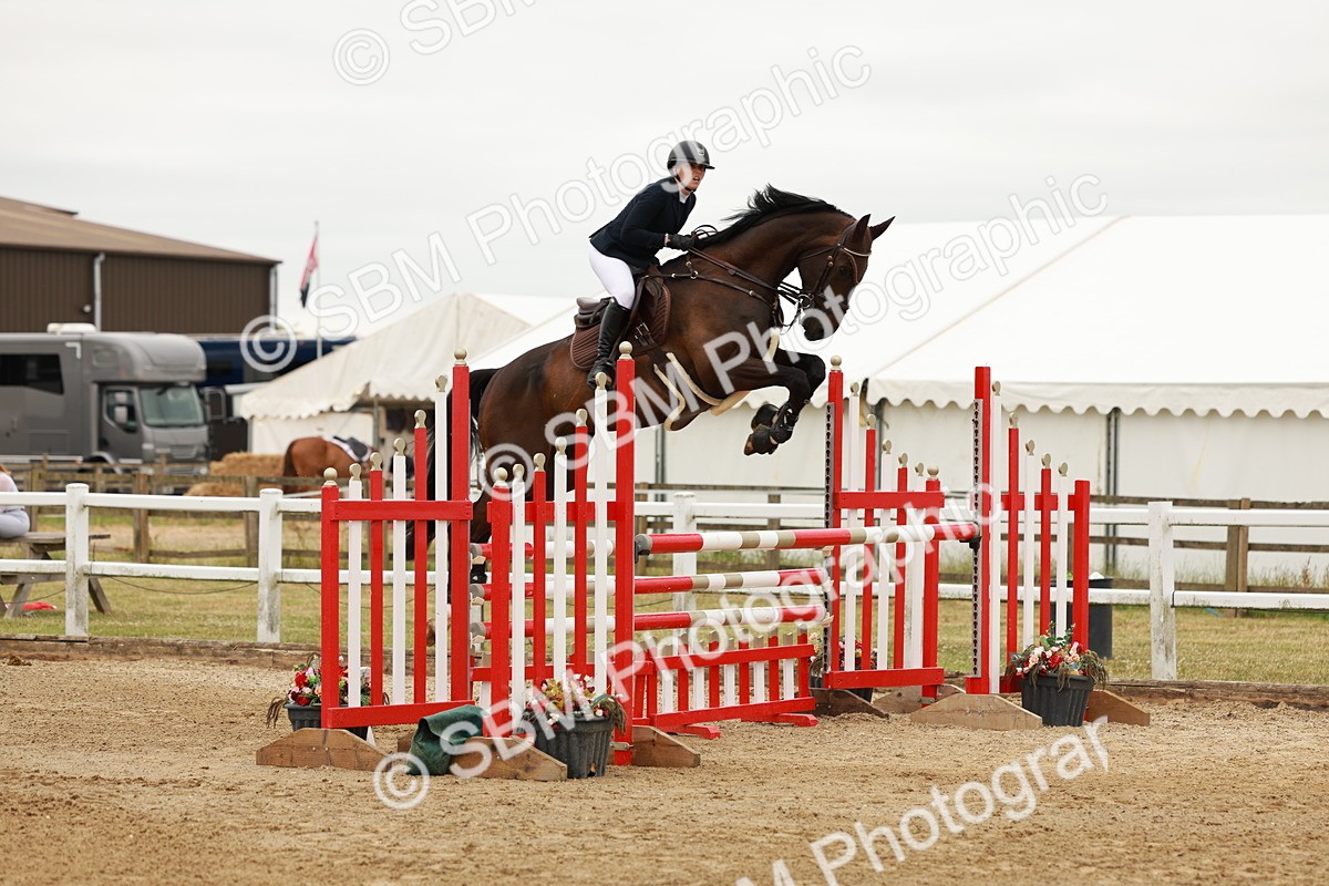 SBM_016591 - Class 20 - Senior Newcomers - 1.10m