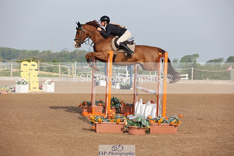 240511A-084006-10710 - Cls 32 Foxhunter