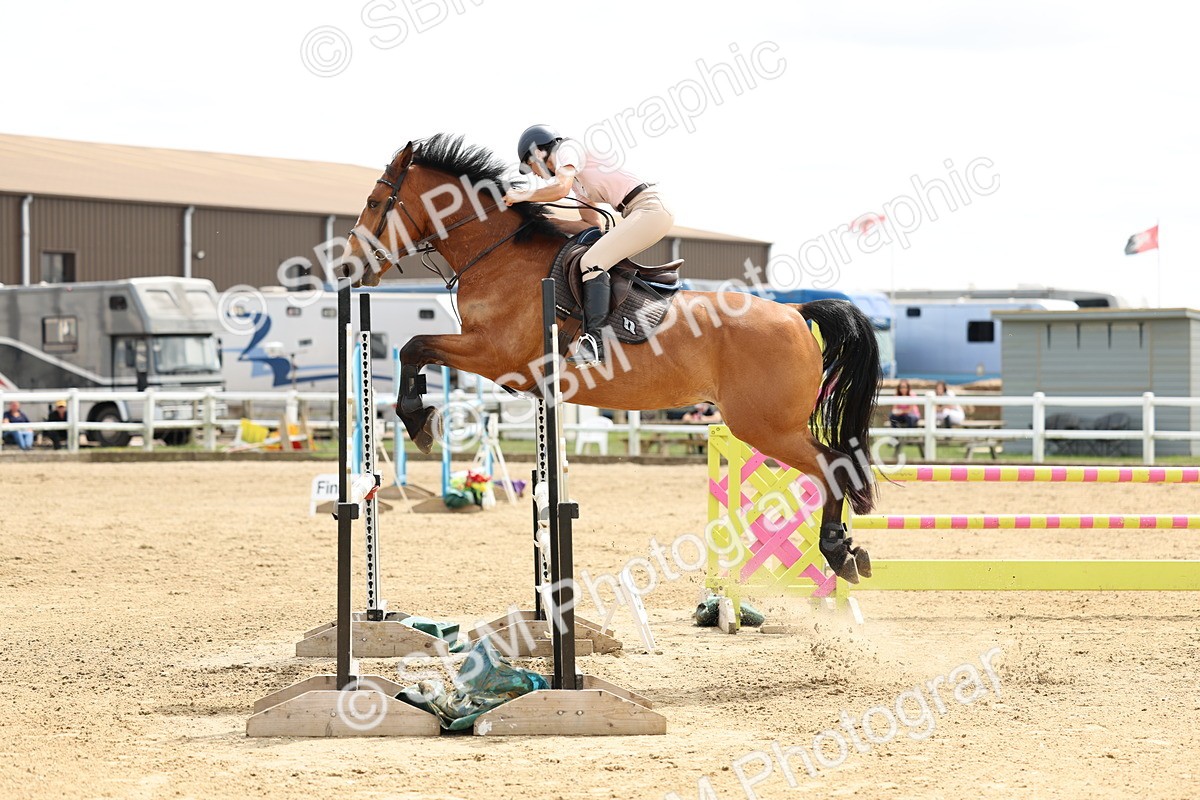 SBM_005260 - Class 18 - Senior 1.05m Open