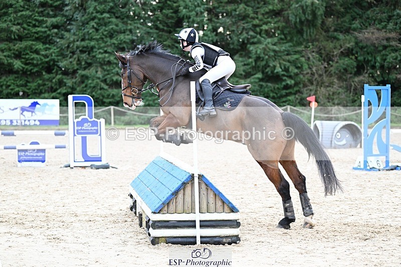 241117-140731-04433 - Cls 3 90-95cm 14.00 to 15.00