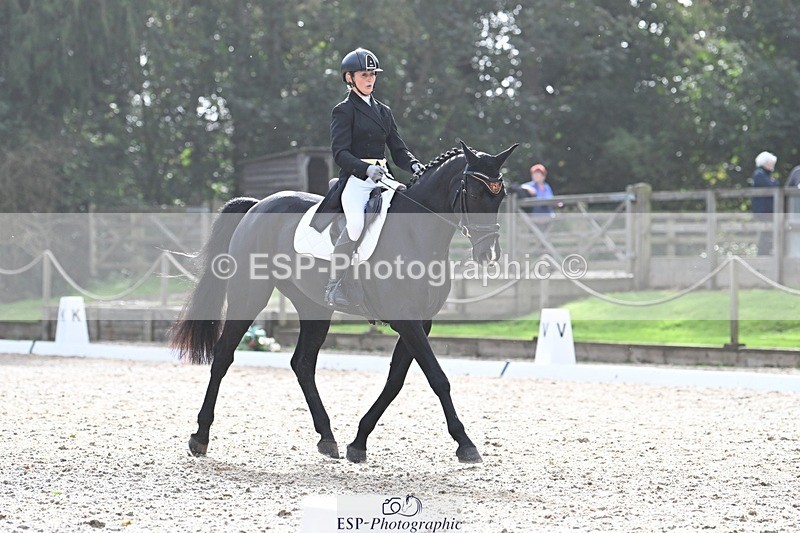 231019-144303-04254 - 056-WILLOW.BDA-Lisa.Maynard-DR