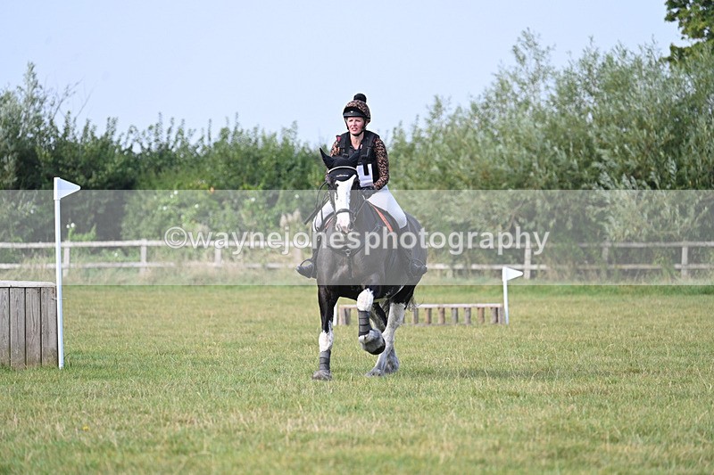 WJ7_5449 - 40cm XC Time 10:05 to 10:36