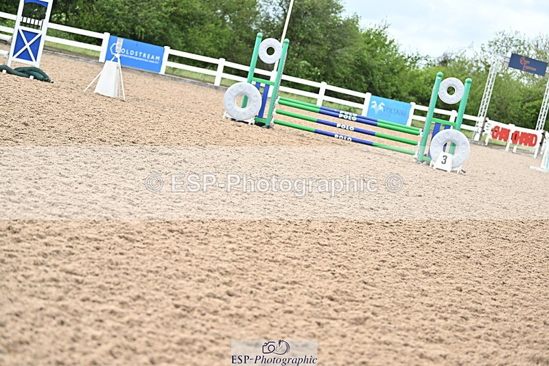 240514A-163539-00075 - 70cm