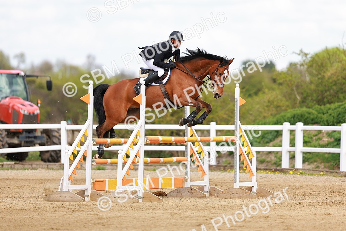 SBM_002223 - Class 4 - Senior Newcomers - 1.10m