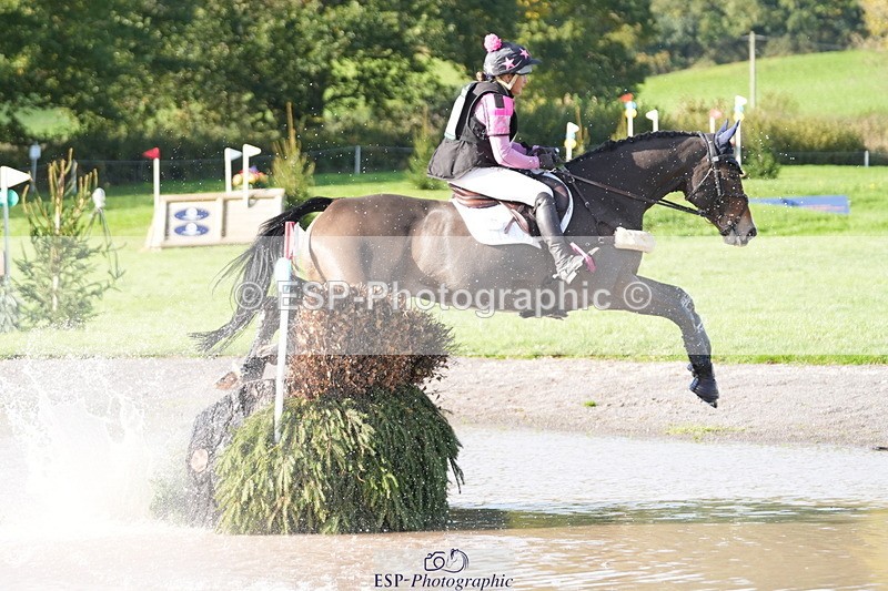 251024A-131201-11000 - B-148-Tarka.Abraham