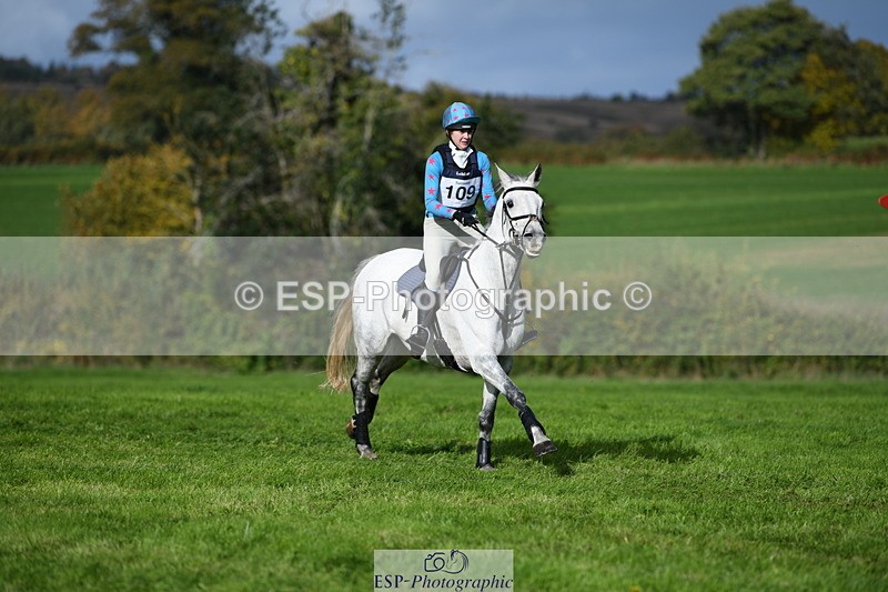 251024A-120208-09122 - B-109-Zoe.Davies