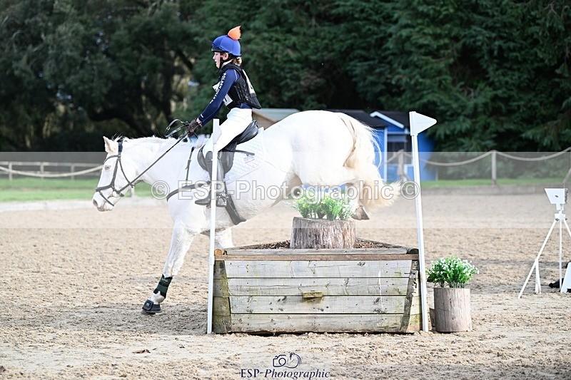 241117-102807-03130 - Cls 2 80-85cm 10.20 to 11.20