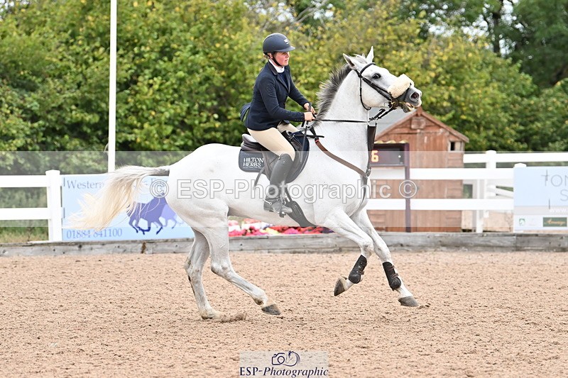 250820B-131017-00709 - Cls 4 Newcomers and 1.10m Open